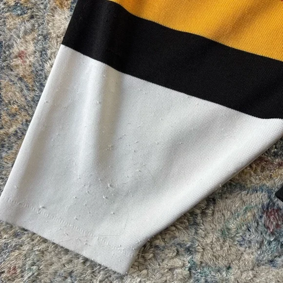 Vintage NHL Vancouver Canucks Skate Logo THRASHED Hockey Jersey Size XL - Picture 8 of 10